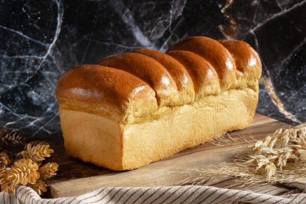 LARGE EGG BREAD PLAIN