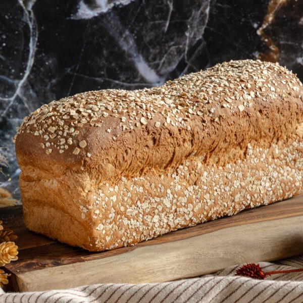 Large Wheat Bread with Oats